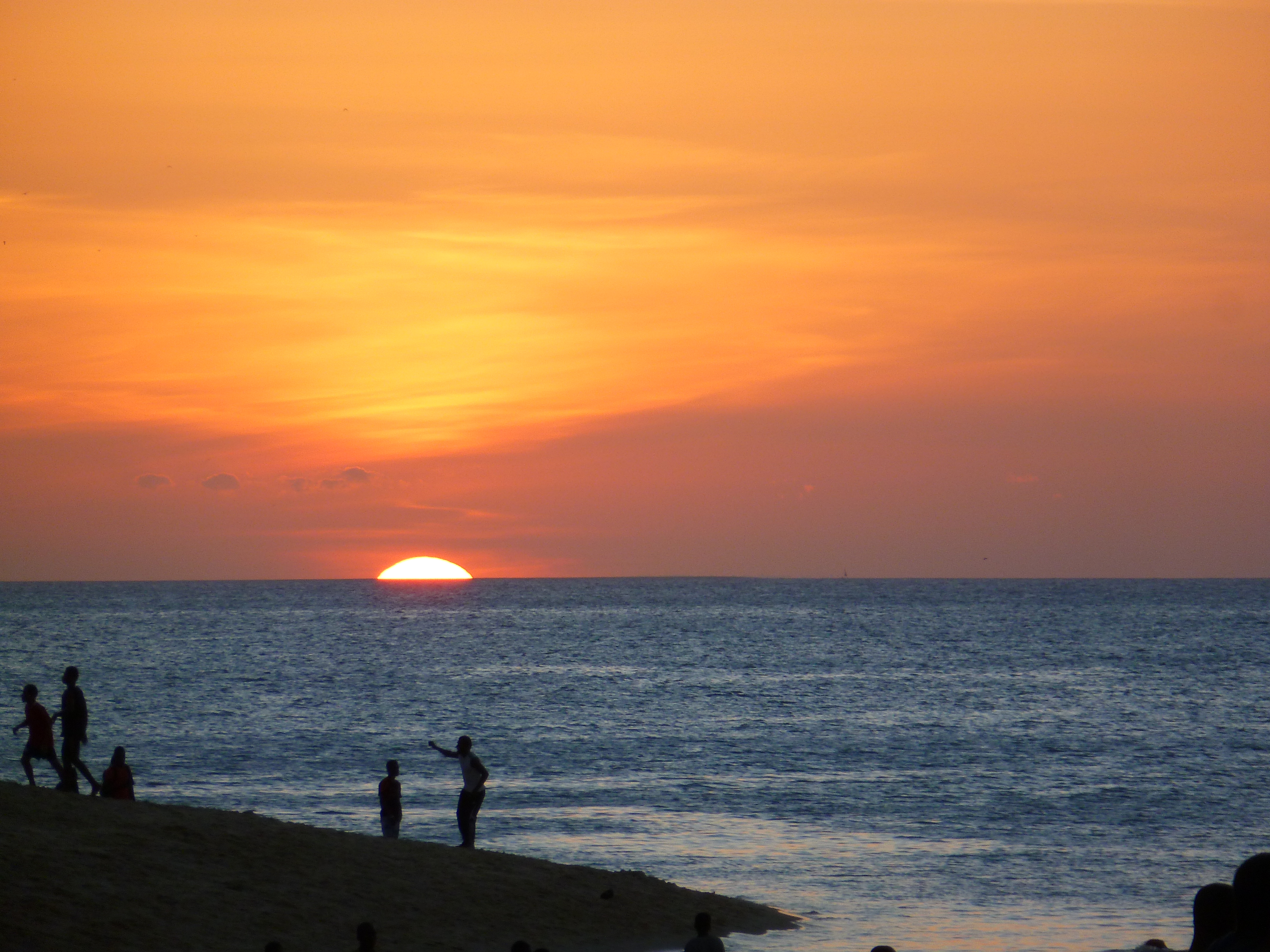 Le coucher de soleil a Stone Town a Zanzibar