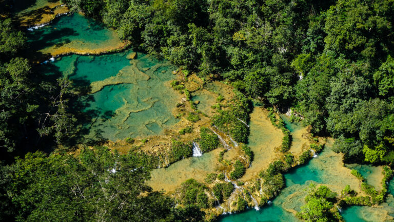 Retraite au cœur de la jungle du Guatemala par Valiz Storiz