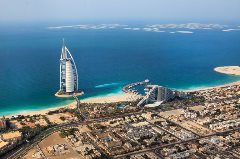 Faut-il un visa pour voyager aux Emirats Arabes Unis ?