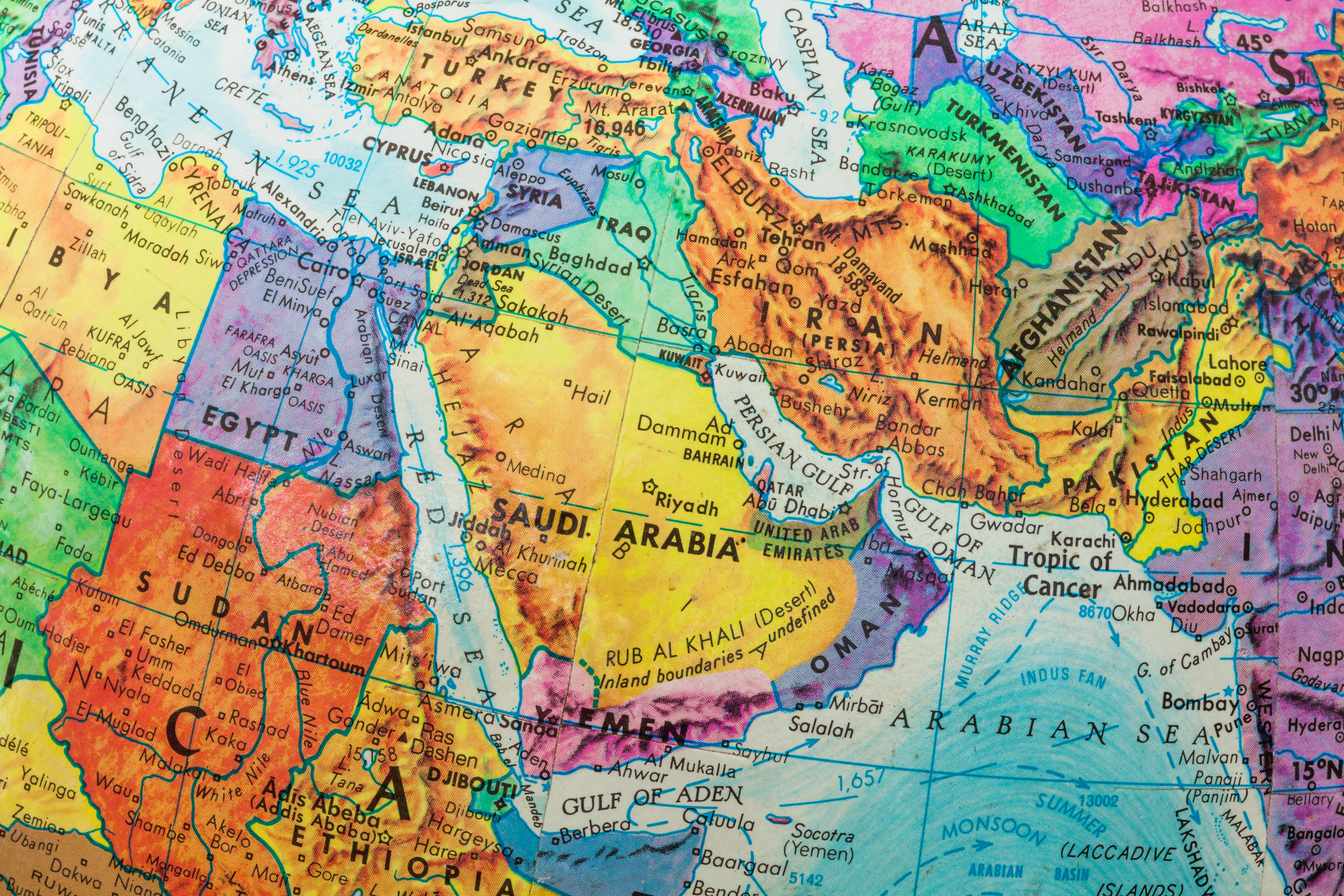 Visa et assurance voyage au Moyen-Orient : mode d’emploi