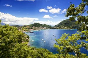 Faut-il s’assurer quand on part en vacances en Guadeloupe ?