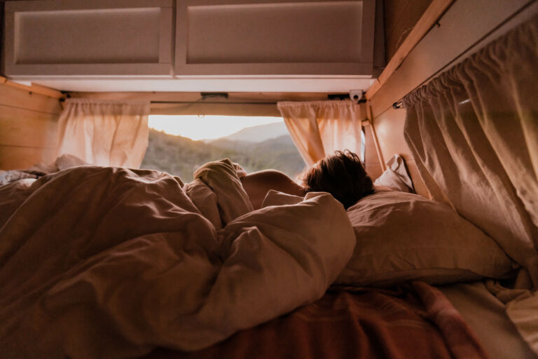 Comment bien dormir dans un van ?