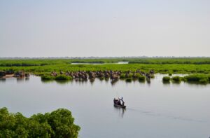Quelle différence entre le voyage caritatif et le tourisme responsable ?