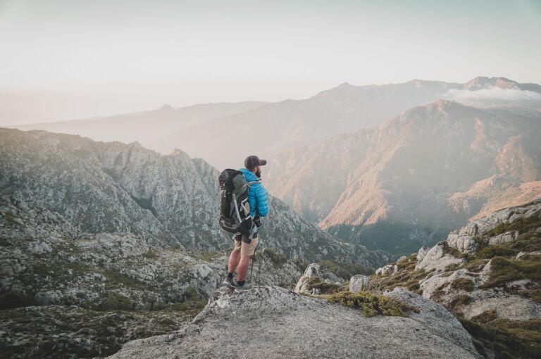 Quel sac à dos choisir pour un tour du monde ?