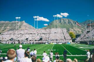 Voir un match de football américain universitaire, spectaculaire immersion aux USA